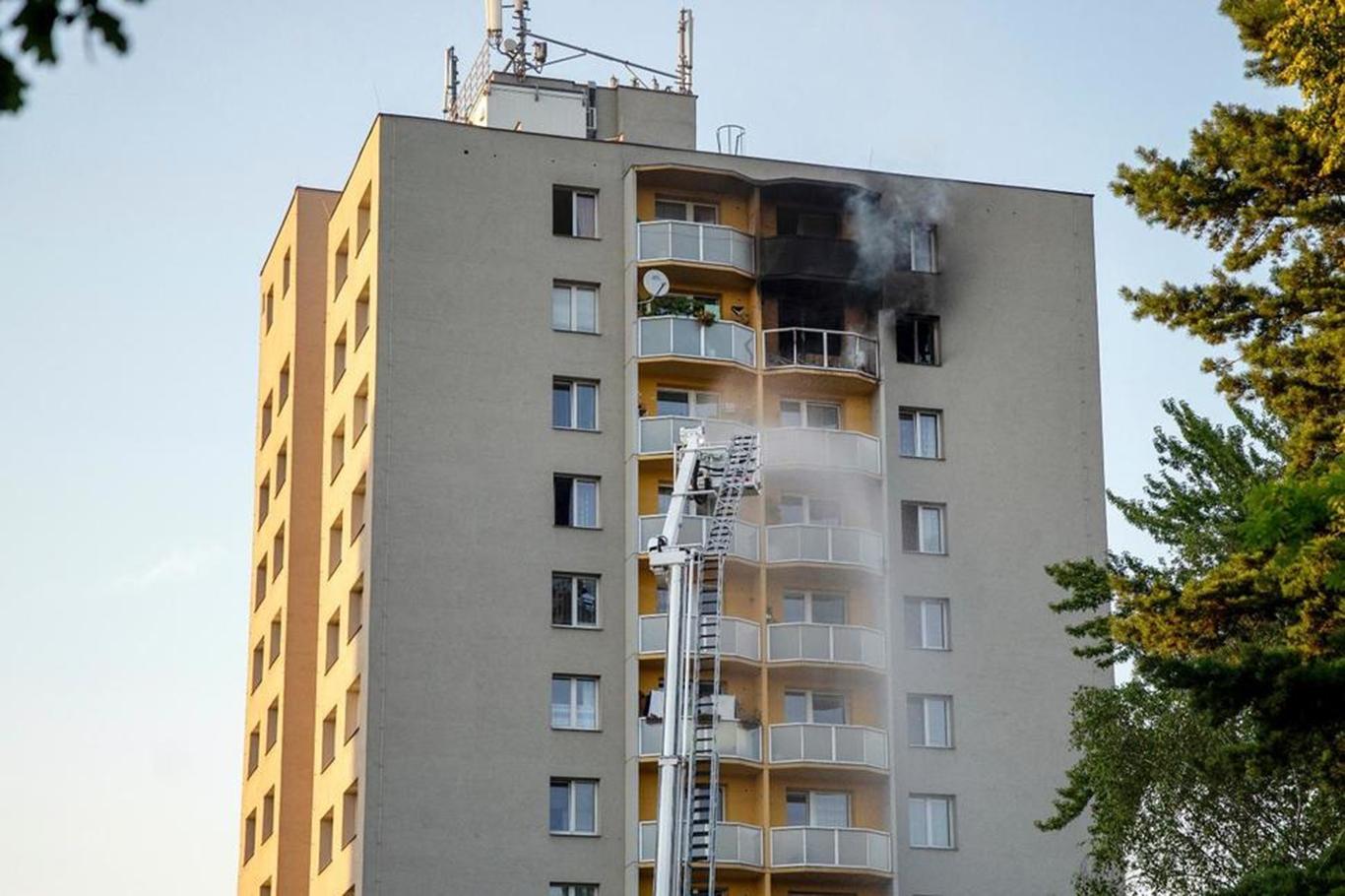 Çekya'da apartmanda yangın: 11 ölü